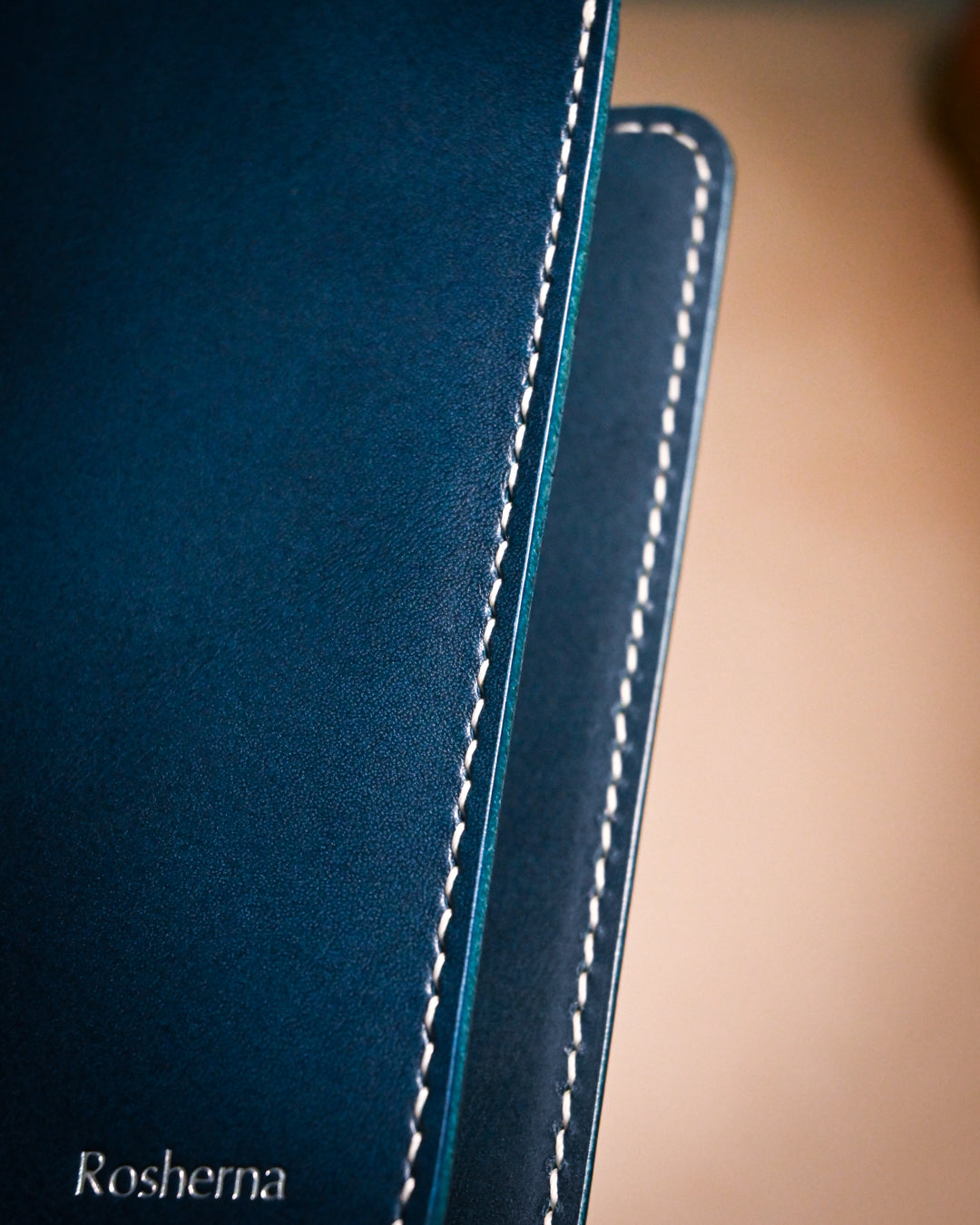 Traveil Passport Cover
